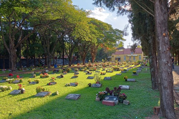 Cemitério de Holambra