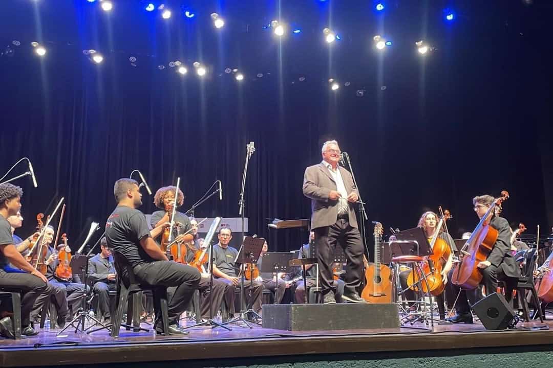 Concerto gratuito traz sucessos da MPB em versão sinfônica a Holambra