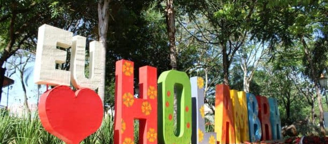 letreiro-eu-amo-holambra-praca-dos-coqueiros